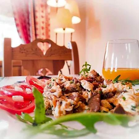 Krokus Park Bed & Breakfast 4*
